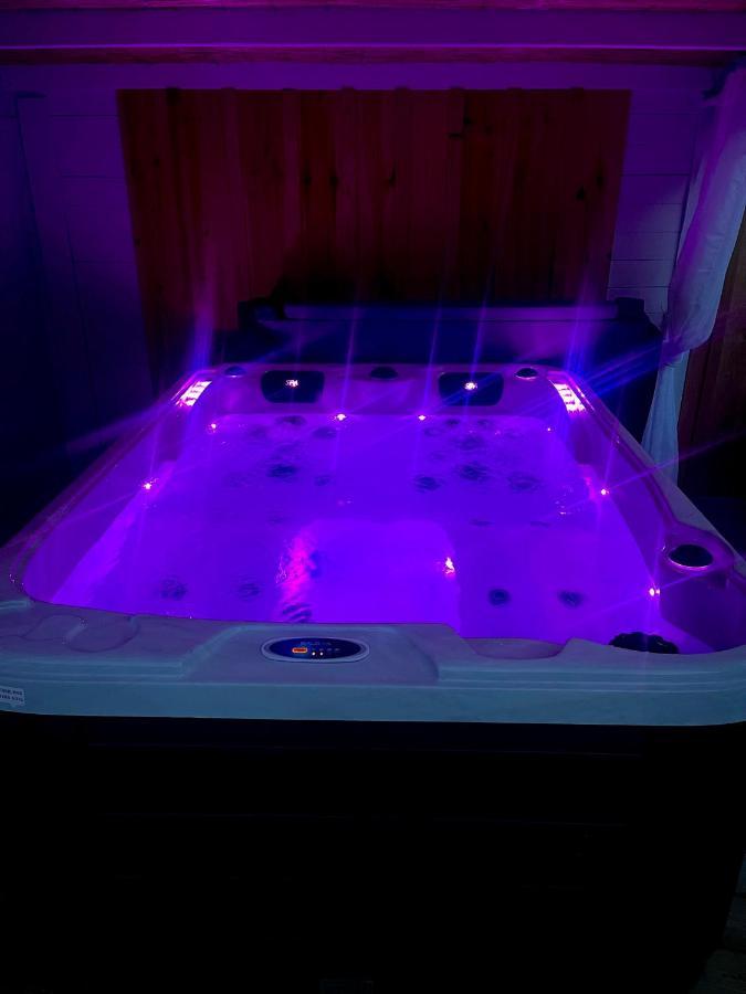Maison A Biscarrosse Avec Piscine Et Jacuzzi Extérieur photo